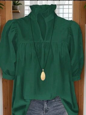 SHEIN Emerald Green Ruffle Collar Puff Sleeve Blouse